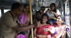 Skema perjalanan gratis di Kerala menimbulkan perselisihan karena para penumpang menuduh KSRTC mengganti nama bus Biasa menjadi layanan City Fast dalam semalam
| beritakitanih Skema perjalanan gratis di Kerala menimbulkan perselisihan karena para penumpang menuduh KSRTC mengganti nama bus Biasa menjadi layanan City Fast dalam semalam
| beritakitanih