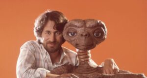 Steven Spielberg mempertimbangkan pertanyaan viral apakah ET itu berlendir atau kering
| beritakitanih Steven Spielberg mempertimbangkan pertanyaan viral apakah ET itu berlendir atau kering
| beritakitanih