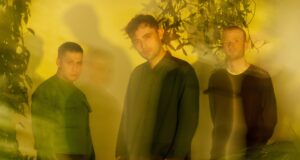 Synth-pop euforia Ebbb menghantam Anda di tempat yang menyakitkan
| beritakitanih Synth-pop euforia Ebbb menghantam Anda di tempat yang menyakitkan
| beritakitanih