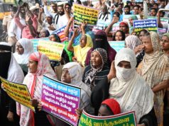 TMMK memprotes keputusan Pengadilan Tinggi yang melarang kuota bagi mereka yang masuk Islam
| beritakitanih TMMK memprotes keputusan Pengadilan Tinggi yang melarang kuota bagi mereka yang masuk Islam
| beritakitanih