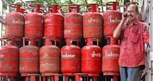 Tabung LPG domestik sekarang berharga ₹957,50 di Chennai, konsumen menyatakan keterkejutannya
| beritakitanih Tabung LPG domestik sekarang berharga ₹957,50 di Chennai, konsumen menyatakan keterkejutannya
| beritakitanih