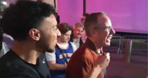 Tanggapan Jerry Seinfeld Terhadap Komentar ‘Bebaskan Palestina’ Menjadi Viral Usai Pertandingan Knicks
| beritakitanih Tanggapan Jerry Seinfeld Terhadap Komentar 'Bebaskan Palestina' Menjadi Viral Usai Pertandingan Knicks
| beritakitanih
