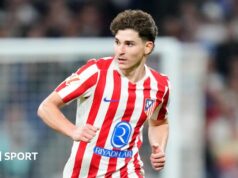 Tawaran Alvarez senilai £130 juta dari Real Madrid ditolak
| beritakitanih Tawaran Alvarez senilai £130 juta dari Real Madrid ditolak
| beritakitanih