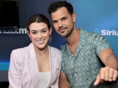 Taylor Lautner dan Istri Hamil Tay Lautner Ungkap Jenis Kelamin Bayinya
| beritakitanih Taylor Lautner dan Istri Hamil Tay Lautner Ungkap Jenis Kelamin Bayinya
| beritakitanih