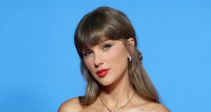 Taylor Swift Membuat Penampilan Mempesona di Toy Story 5 Premiere
| beritakitanih Taylor Swift Membuat Penampilan Mempesona di Toy Story 5 Premiere
| beritakitanih