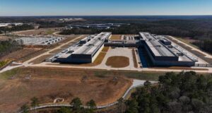Tenaga listrik untuk pusat data AI yang boros energi semakin tersalurkan dengan cepat berkat regulator federal
| beritakitanih Tenaga listrik untuk pusat data AI yang boros energi semakin tersalurkan dengan cepat berkat regulator federal
| beritakitanih