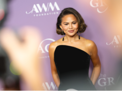 Tidak, Chrissy Teigen Tidak Menganggap Putingnya Bersifat Cabul
| beritakitanih Tidak, Chrissy Teigen Tidak Menganggap Putingnya Bersifat Cabul
| beritakitanih