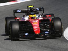 ‘Tidak ada pegangan!’ – Hamilton, Verstappen mengakui Spanyol kesulitan
| beritakitanih 'Tidak ada pegangan!' - Hamilton, Verstappen mengakui Spanyol kesulitan
| beritakitanih