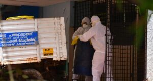 Tindakan pengendalian di Kozhikode Kerala setelah seorang pria dinyatakan positif mengidap Nipah
| beritakitanih Tindakan pengendalian di Kozhikode Kerala setelah seorang pria dinyatakan positif mengidap Nipah
| beritakitanih