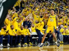 Tonton draft Warriors baru yang menyoroti sorotan Yaxel Lendeborg dari perguruan tinggi
| beritakitanih Tonton draft Warriors baru yang menyoroti sorotan Yaxel Lendeborg dari perguruan tinggi
| beritakitanih