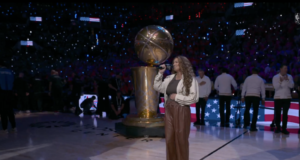 Tori Kelly Mengakhiri Final NBA 2026 Dengan ‘Star-Spangled Banner’ yang Murni: Tonton
| beritakitanih Tori Kelly Mengakhiri Final NBA 2026 Dengan 'Star-Spangled Banner' yang Murni: Tonton
| beritakitanih