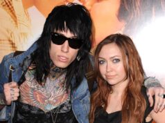 Trace Cyrus Menuduh Sister Brandi Menyewakan Rumahnya yang “Dipenuhi Jamur”.
| beritakitanih Trace Cyrus Menuduh Sister Brandi Menyewakan Rumahnya yang "Dipenuhi Jamur".
| beritakitanih