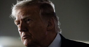 Trump Kalah dengan Pemilih Kelas Pekerja Kulit Putih dalam Perekonomian
| beritakitanih Trump Kalah dengan Pemilih Kelas Pekerja Kulit Putih dalam Perekonomian
| beritakitanih