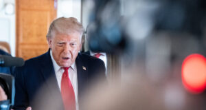 Trump Membela Dana Kompensasi dan Perang Iran dalam Wawancara ‘Meet the Press’
| beritakitanih Trump Membela Dana Kompensasi dan Perang Iran dalam Wawancara 'Meet the Press'
| beritakitanih