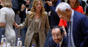 Trump dan Giorgia Meloni dari Italia pernah menjalin hubungan baik. Namun keretakan semakin melebar
| beritakitanih Trump dan Giorgia Meloni dari Italia pernah menjalin hubungan baik. Namun keretakan semakin melebar
| beritakitanih