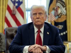 Trump mencabut perlindungan kerja bagi 8.000 pekerja federal
| beritakitanih Trump mencabut perlindungan kerja bagi 8.000 pekerja federal
| beritakitanih