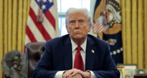 Trump mencabut perlindungan kerja bagi 8.000 pekerja federal
| beritakitanih Trump mencabut perlindungan kerja bagi 8.000 pekerja federal
| beritakitanih