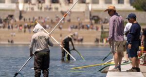 Trump mengklaim pengacau merusak DC Reflecting Pool, dan mengatakan kolam itu akan dikeringkan lagi
| beritakitanih Trump mengklaim pengacau merusak DC Reflecting Pool, dan mengatakan kolam itu akan dikeringkan lagi
| beritakitanih
