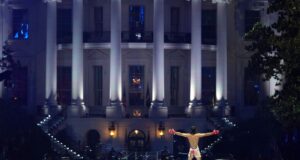 Trump merayakan ulang tahun ke-80 dengan kesepakatan Iran dan pertarungan UFC di Gedung Putih
| beritakitanih Trump merayakan ulang tahun ke-80 dengan kesepakatan Iran dan pertarungan UFC di Gedung Putih
| beritakitanih