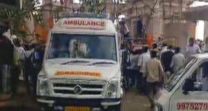Tujuh tewas, 25 luka-luka dalam runtuhnya atap kuil di Parbhani Maharashtra
| beritakitanih Tujuh tewas, 25 luka-luka dalam runtuhnya atap kuil di Parbhani Maharashtra
| beritakitanih