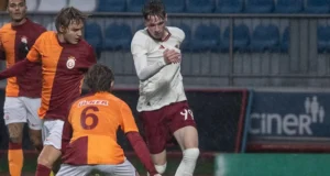 Tyler Fletcher diperkirakan akan membuat perbedaan bagi tim utama United
| beritakitanih Tyler Fletcher diperkirakan akan membuat perbedaan bagi tim utama United
| beritakitanih