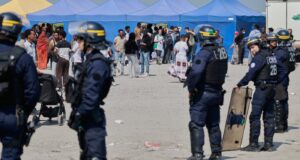 UE mencapai kesepakatan migrasi untuk lebih banyak deportasi dan pusat penahanan di luar negeri
| beritakitanih UE mencapai kesepakatan migrasi untuk lebih banyak deportasi dan pusat penahanan di luar negeri
| beritakitanih