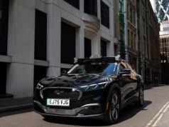 Uber meminta London untuk bersiap menghadapi robotaxis
| beritakitanih Uber meminta London untuk bersiap menghadapi robotaxis
| beritakitanih