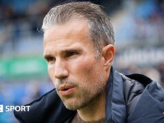 Van Persie dipecat oleh Feyenoord setelah 16 bulan
| beritakitanih Van Persie dipecat oleh Feyenoord setelah 16 bulan
| beritakitanih