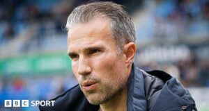 Van Persie dipecat oleh Feyenoord setelah 16 bulan
| beritakitanih Van Persie dipecat oleh Feyenoord setelah 16 bulan
| beritakitanih