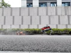 Video: Robot anjing memberikan pemadaman kebakaran bertenaga pulsa untuk operasi darurat yang lebih aman
| beritakitanih Video: Robot anjing memberikan pemadaman kebakaran bertenaga pulsa untuk operasi darurat yang lebih aman
| beritakitanih