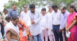 Wakil Ketua Menteri AP Pawan Kalyan meletakkan batu pertama untuk ‘Aranyaramam’
| beritakitanih Wakil Ketua Menteri AP Pawan Kalyan meletakkan batu pertama untuk 'Aranyaramam'
| beritakitanih