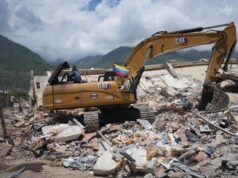 Warga Minnesota Venezuela mencari bantuan untuk korban gempa
| beritakitanih Warga Minnesota Venezuela mencari bantuan untuk korban gempa
| beritakitanih
