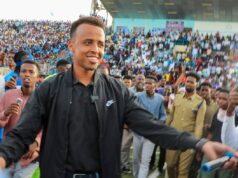 Wasit Piala Dunia Somalia menolak masuknya AS, dipuji sebagai pahlawan di dalam negeri
| beritakitanih Wasit Piala Dunia Somalia menolak masuknya AS, dipuji sebagai pahlawan di dalam negeri
| beritakitanih