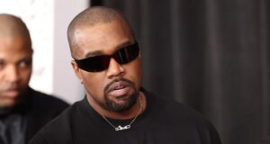 “Ye Drops ‘Bully’ Deluxe Edition Menampilkan Lagu Baru Don Toliver, Membagikan Video ‘Kings’ yang Nyata”.
| beritakitanih "Ye Drops 'Bully' Deluxe Edition Menampilkan Lagu Baru Don Toliver, Membagikan Video 'Kings' yang Nyata".
| beritakitanih