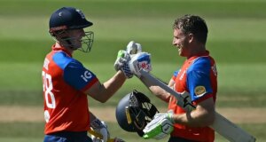 233 dari 103: Kapten Inggris dan pendahulunya bergabung untuk kemitraan T20I yang memecahkan rekor dunia saat India melanjutkan rekor buruknya
| beritakitanih 233 dari 103: Kapten Inggris dan pendahulunya bergabung untuk kemitraan T20I yang memecahkan rekor dunia saat India melanjutkan rekor buruknya
| beritakitanih