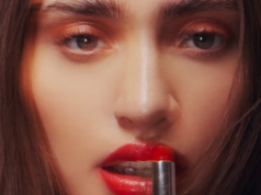 AORA Membuat Sejarah Sephora Dengan Riasan Bebas Plastik
| beritakitanih AORA Membuat Sejarah Sephora Dengan Riasan Bebas Plastik
| beritakitanih