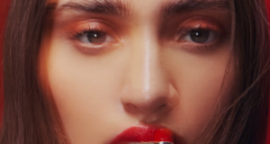 AORA Membuat Sejarah Sephora Dengan Riasan Bebas Plastik
| beritakitanih AORA Membuat Sejarah Sephora Dengan Riasan Bebas Plastik
| beritakitanih