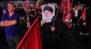 AS melancarkan serangan setelah Iran menembaki kapal sipil di Selat Hormuz
| beritakitanih AS melancarkan serangan setelah Iran menembaki kapal sipil di Selat Hormuz
| beritakitanih