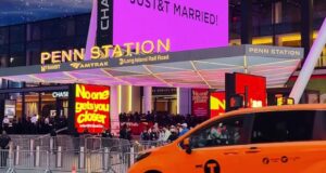 Adegan Dari Pernikahan Taylor Swift di NYC: Penggemar, Bintang, dan Lainnya
| beritakitanih Adegan Dari Pernikahan Taylor Swift di NYC: Penggemar, Bintang, dan Lainnya
| beritakitanih
