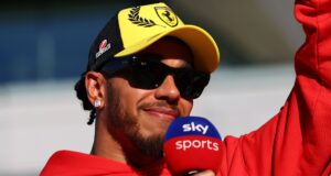 ‘Aku tidak akan berhenti sampai kita tiba di sana!’ – Hamilton menjanjikan gelar kedelapan kepada para penggemar
| beritakitanih 'Aku tidak akan berhenti sampai kita tiba di sana!' - Hamilton menjanjikan gelar kedelapan kepada para penggemar
| beritakitanih