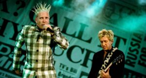 Album legendaris Sex Pistols ‘Filthy Lucre Live’ akan diterbitkan ulang dengan lagu bonus
| beritakitanih Album legendaris Sex Pistols 'Filthy Lucre Live' akan diterbitkan ulang dengan lagu bonus
| beritakitanih