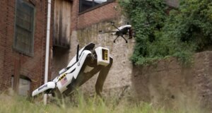 Angkatan Udara mengerahkan drone dan robot darat untuk mempercepat inspeksi pesawat otonom
| beritakitanih Angkatan Udara mengerahkan drone dan robot darat untuk mempercepat inspeksi pesawat otonom
| beritakitanih