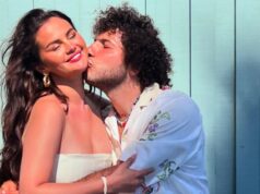 Apa yang Ditanyakan Selena Gomez pada Benny Blanco Sebelum Go Public soal Kisah Romantisnya
| beritakitanih Apa yang Ditanyakan Selena Gomez pada Benny Blanco Sebelum Go Public soal Kisah Romantisnya
| beritakitanih