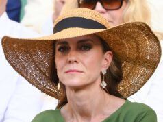 Apakah Kate Middleton Melanggar Aturan Berpakaian Wimbledon Dengan Topi? Kebenaran
| beritakitanih Apakah Kate Middleton Melanggar Aturan Berpakaian Wimbledon Dengan Topi? Kebenaran
| beritakitanih