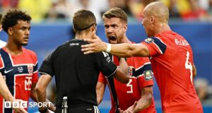 Apakah bola mengenai spidercam sebelum gol Inggris? Snicko mengatakan tidak – Norwegia tidak yakin
| beritakitanih Apakah bola mengenai spidercam sebelum gol Inggris? Snicko mengatakan tidak - Norwegia tidak yakin
| beritakitanih