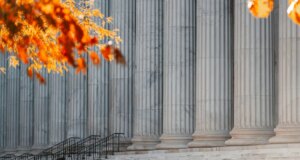 Apple kehilangan daya tarik antimonopoli besar di Eropa, tetap menjadi ‘penjaga gerbang’
| beritakitanih Apple kehilangan daya tarik antimonopoli besar di Eropa, tetap menjadi 'penjaga gerbang'
| beritakitanih