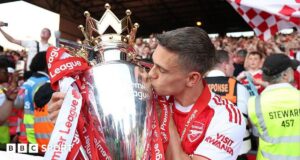Arsenal menyetujui biaya kepindahan Trossard ke Besiktas
| beritakitanih Arsenal menyetujui biaya kepindahan Trossard ke Besiktas
| beritakitanih