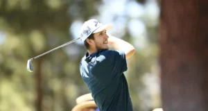 Austin Reaves bermain golf sambil menelepon agen dalam kegilaan agen bebas NBA
| beritakitanih Austin Reaves bermain golf sambil menelepon agen dalam kegilaan agen bebas NBA
| beritakitanih