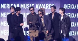 BTS Hype Rilis Single ‘NORMAL’ Dengan Iklan Koran ‘Mysterious Late-Night Gathering’ Bergaya Tabloid
| beritakitanih BTS Hype Rilis Single 'NORMAL' Dengan Iklan Koran 'Mysterious Late-Night Gathering' Bergaya Tabloid
| beritakitanih
