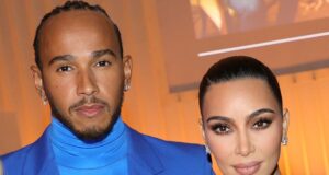 Bagaimana Kim Kardashian dan Lewis Hamilton Menjadi Publik Dengan Romansa Pribadi
| beritakitanih Bagaimana Kim Kardashian dan Lewis Hamilton Menjadi Publik Dengan Romansa Pribadi
| beritakitanih
